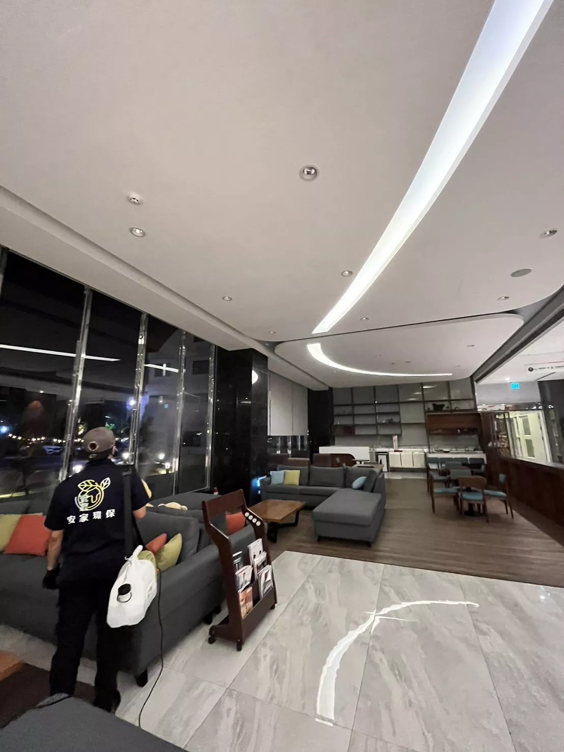 社區大廳消毒