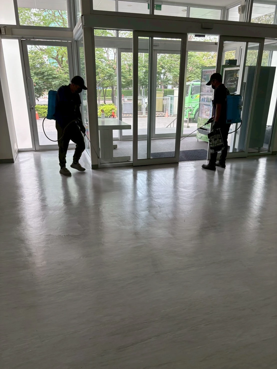 辦公大樓定期消毒，保障員工健康與工作品質