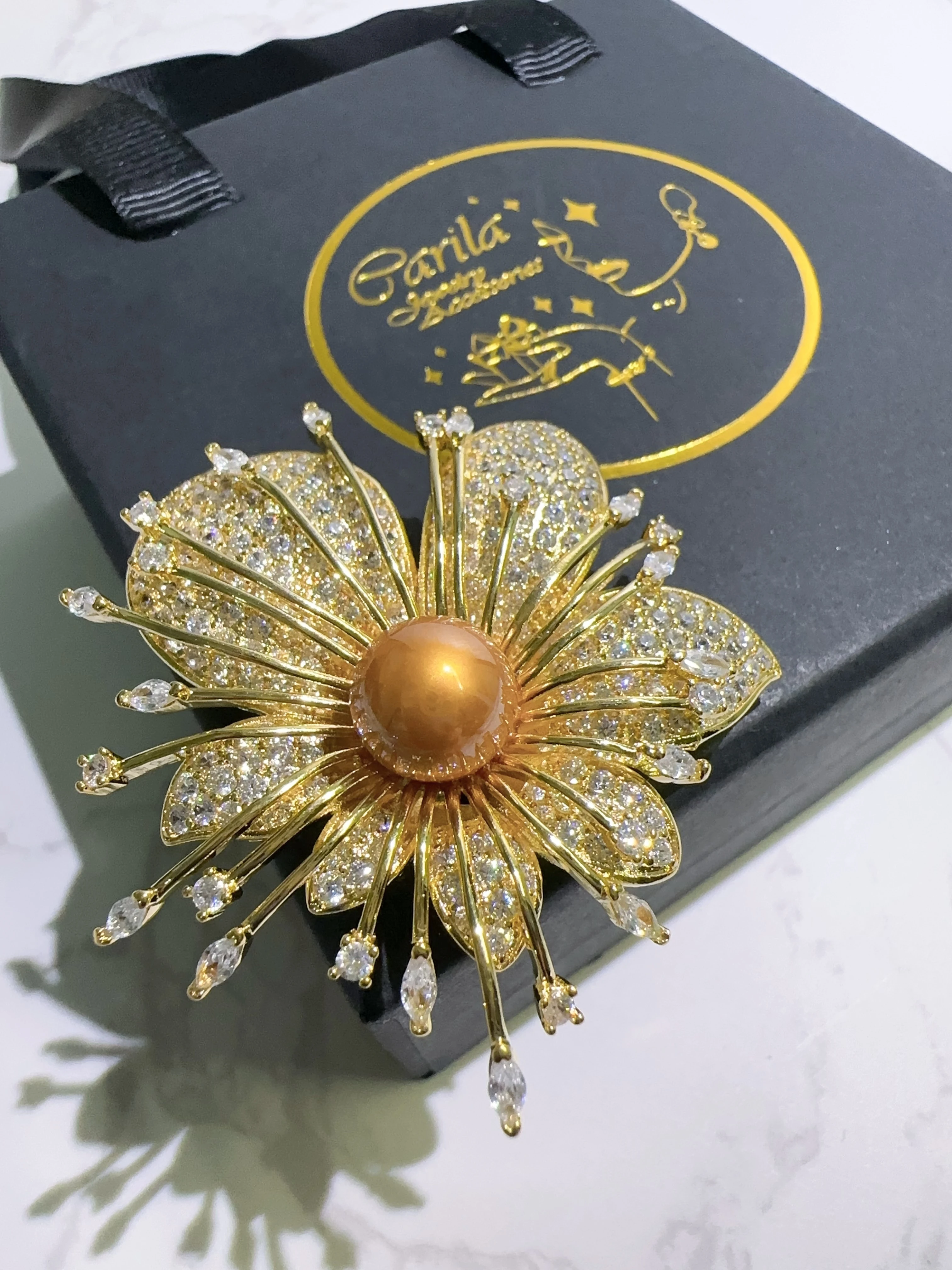 高檔大氣輕奢華五彩貝殼珍珠電鍍真金花胸針