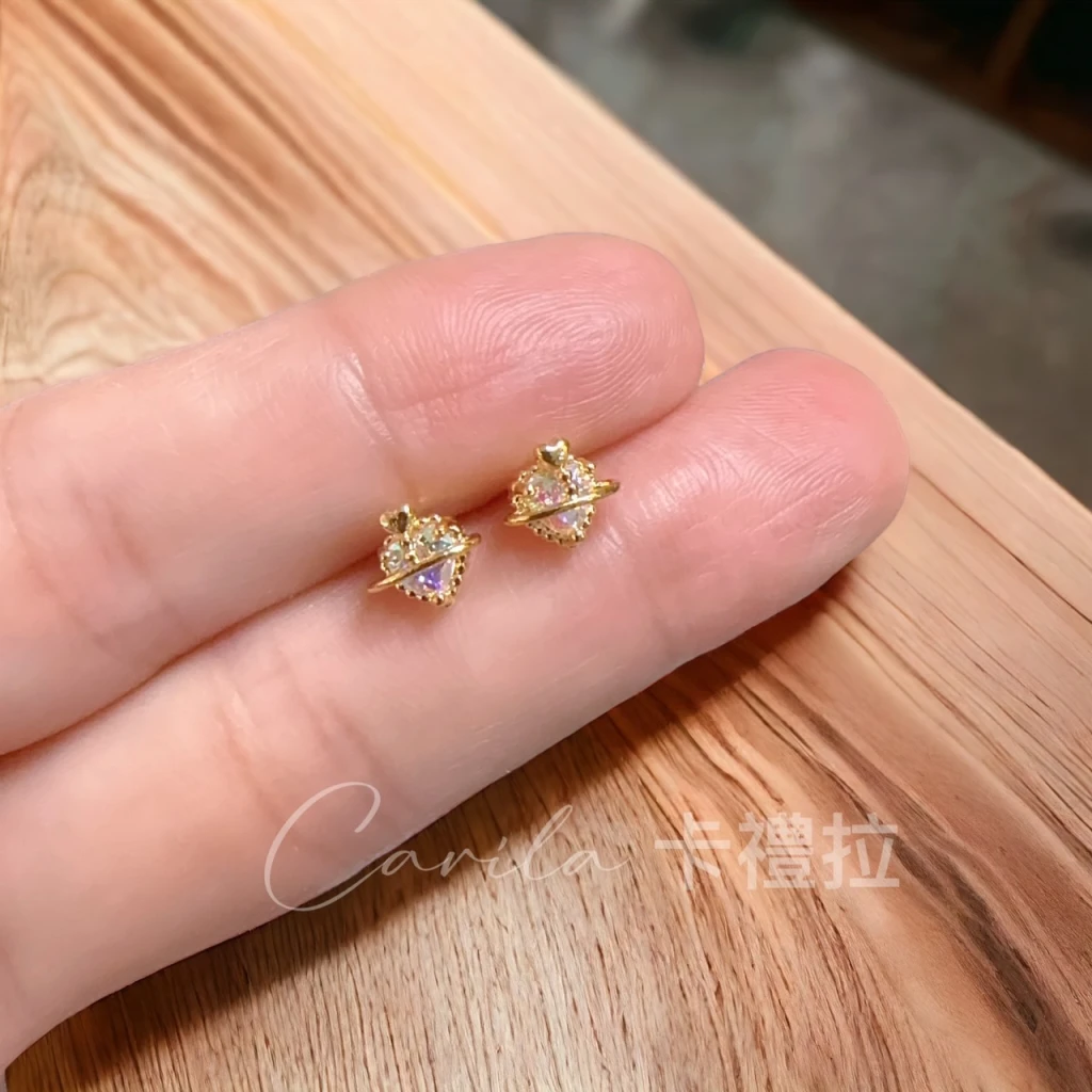 設計多面切割閃亮鋯石合金耳飾