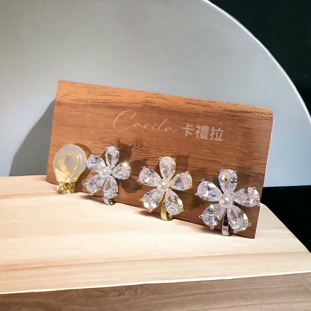 超閃亮鋯石花朵小珍珠耳夾