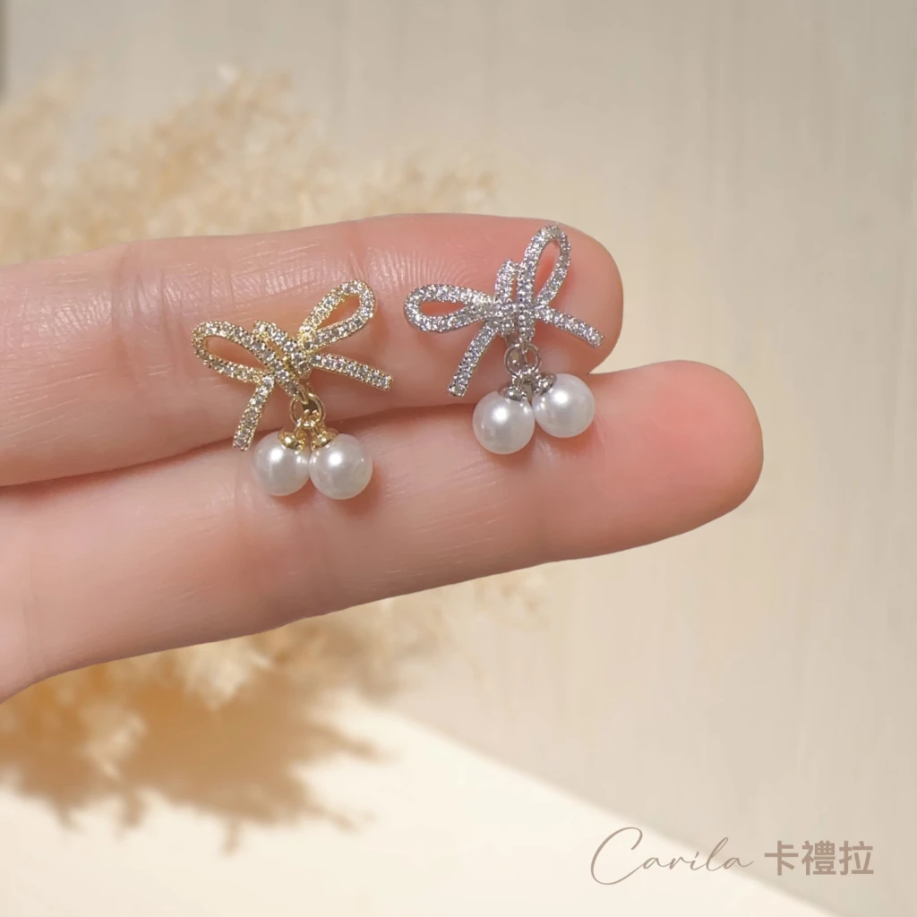 精緻蝴蝶微鑲鋯石雙珍珠耳夾