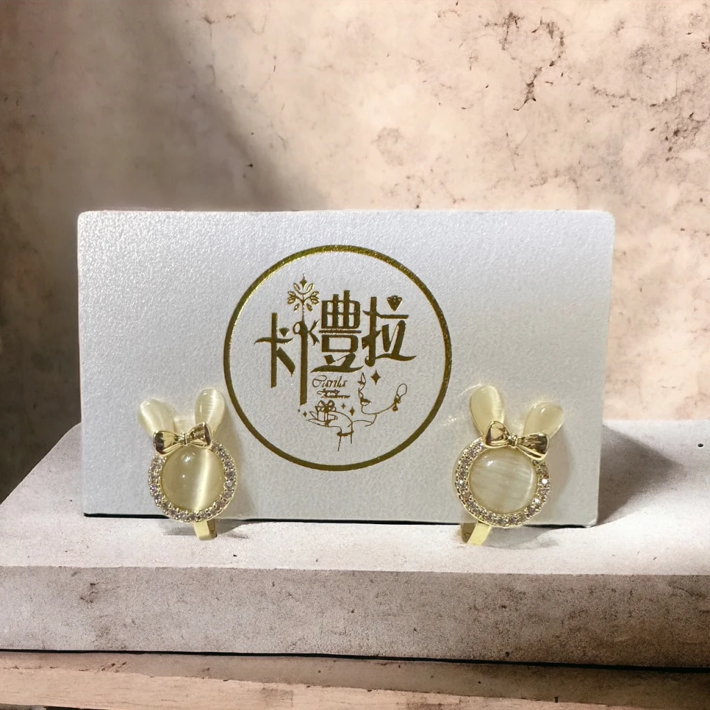 貓眼石小兔子耳夾