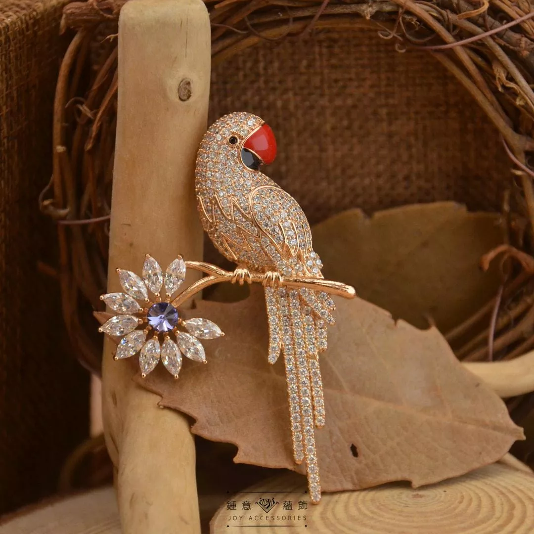 [絕版] 花枝頭時樂鳥胸針 ╳ 維也納水晶