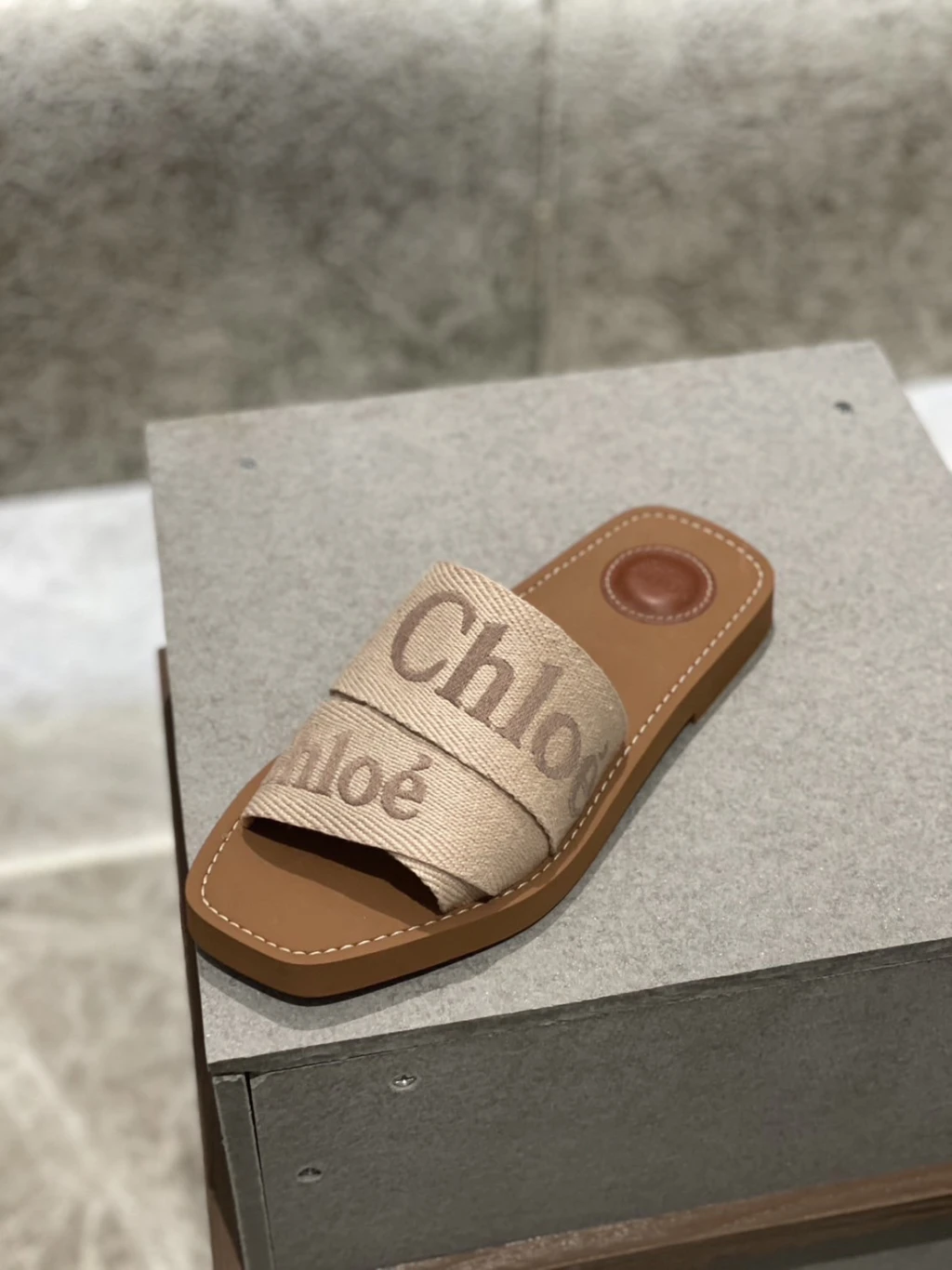 Chloe 淡粉色 拖鞋