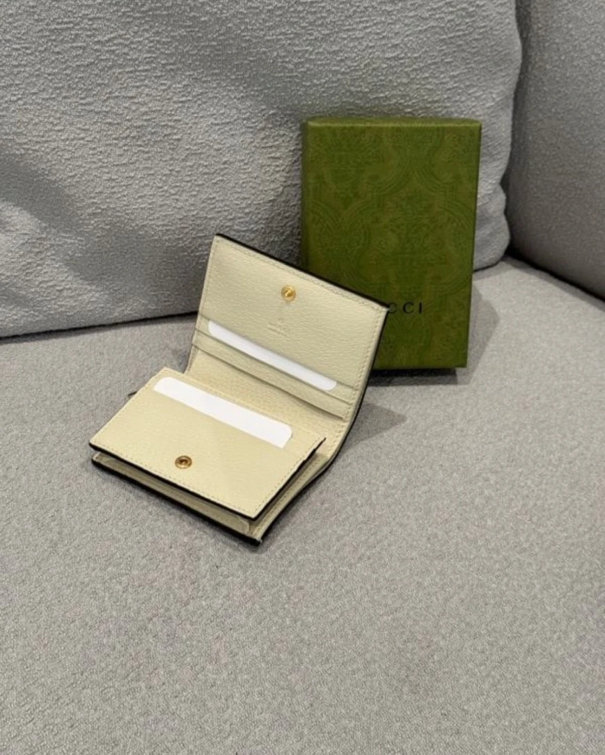Gucci 對開短夾