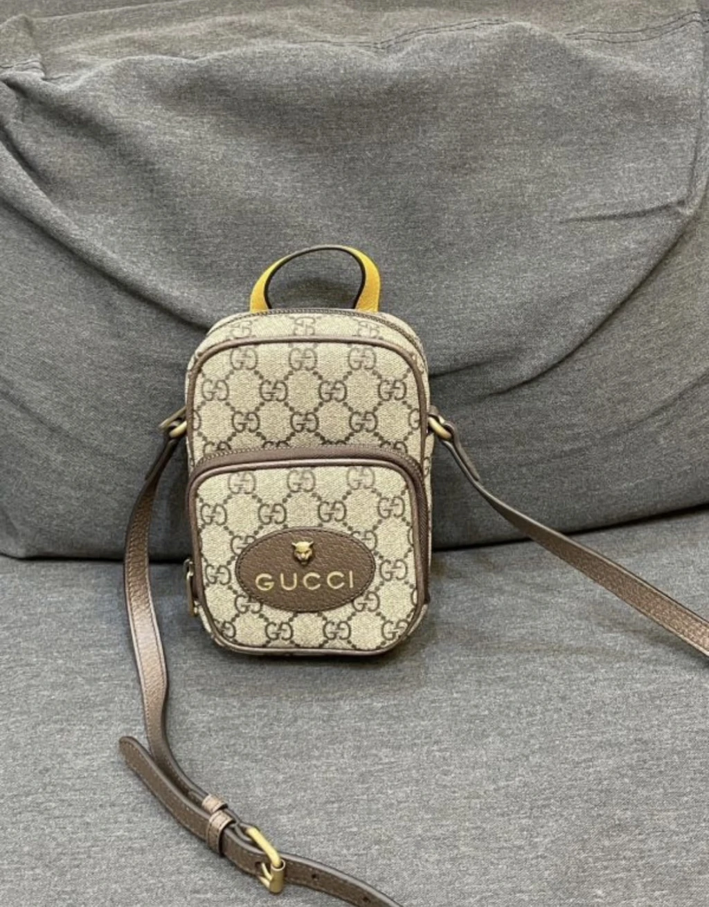 Gucci 虎頭小郵差包