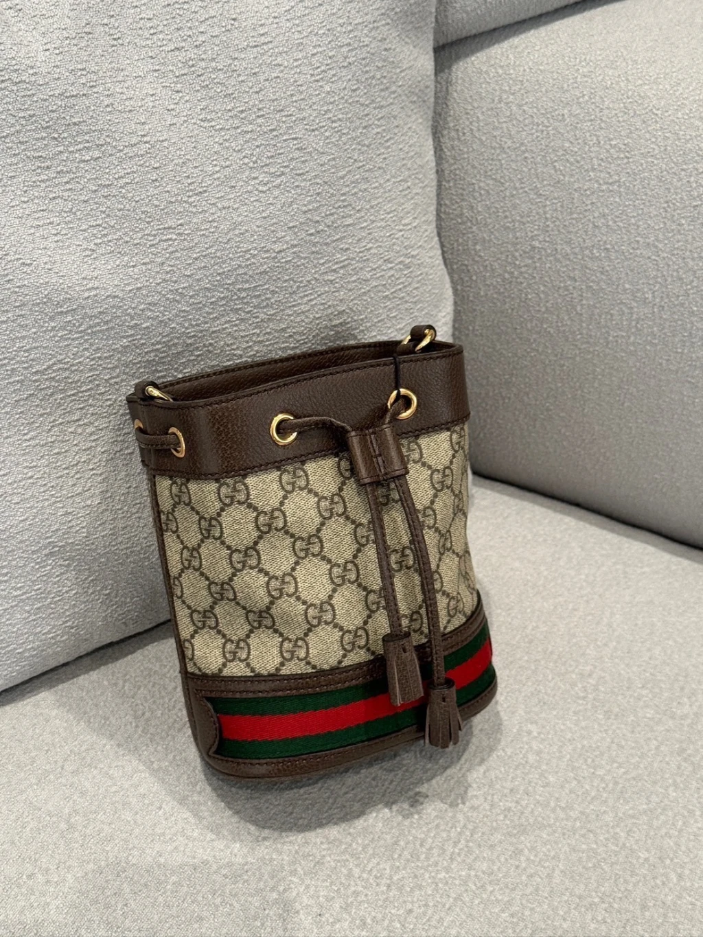 Gucci 小水桶包