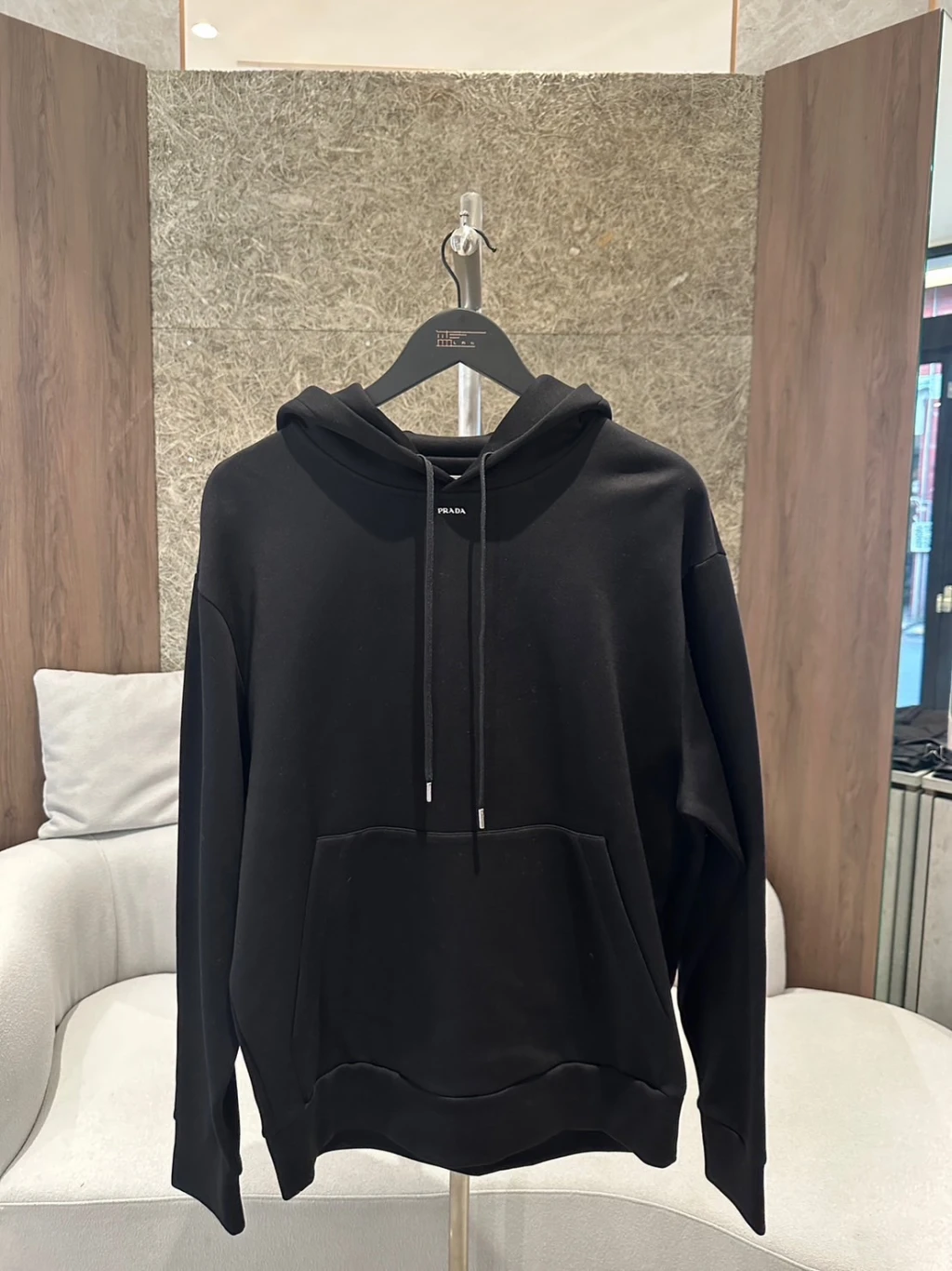 Prada 素面 小字母 帽T