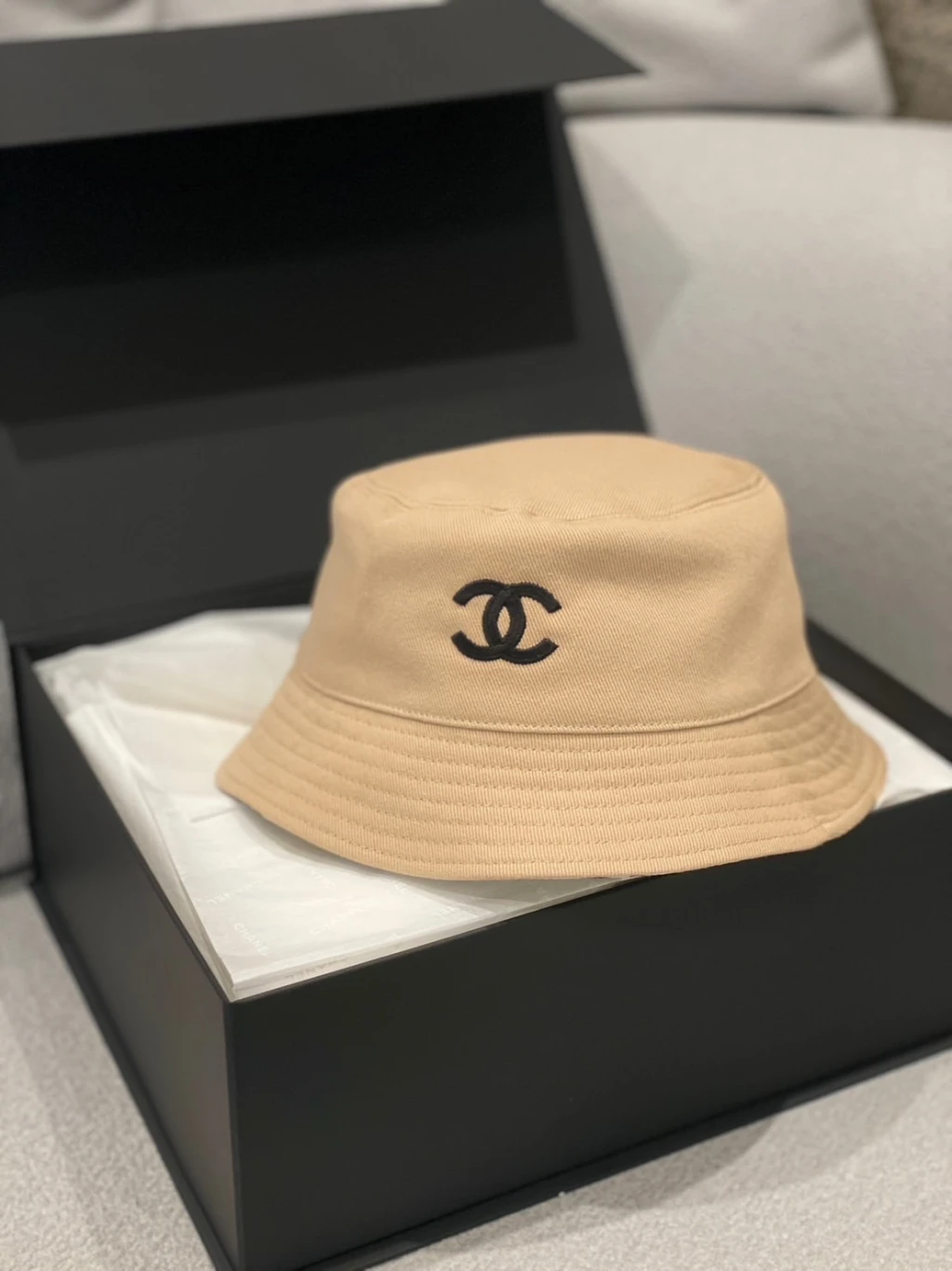 Chanel 雙面漁夫帽