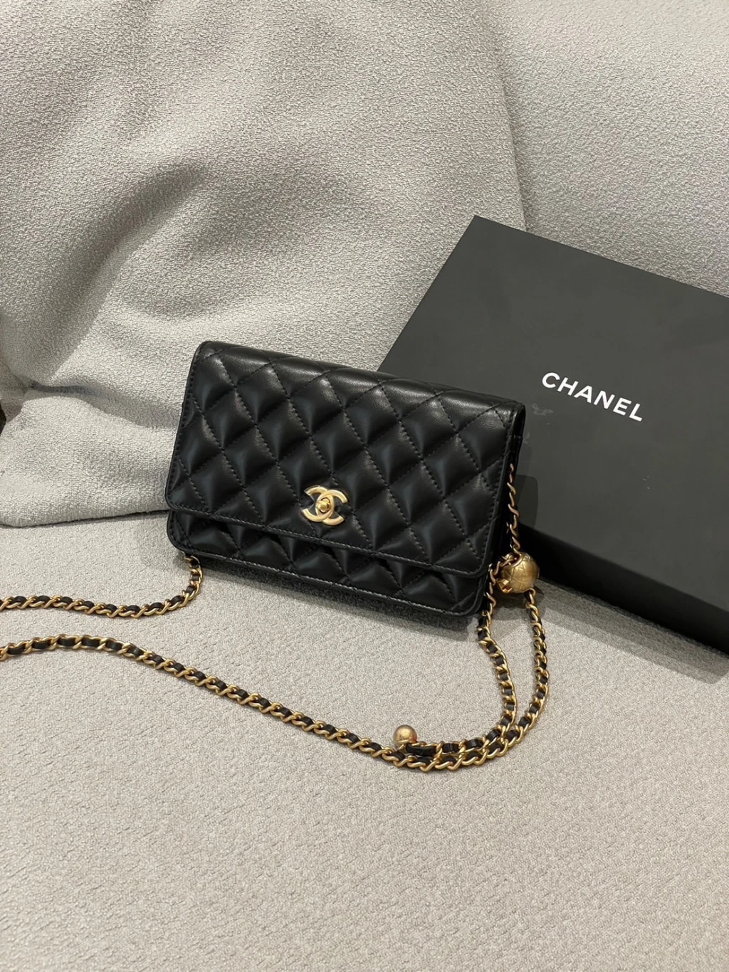Chanel WOC 包 金球