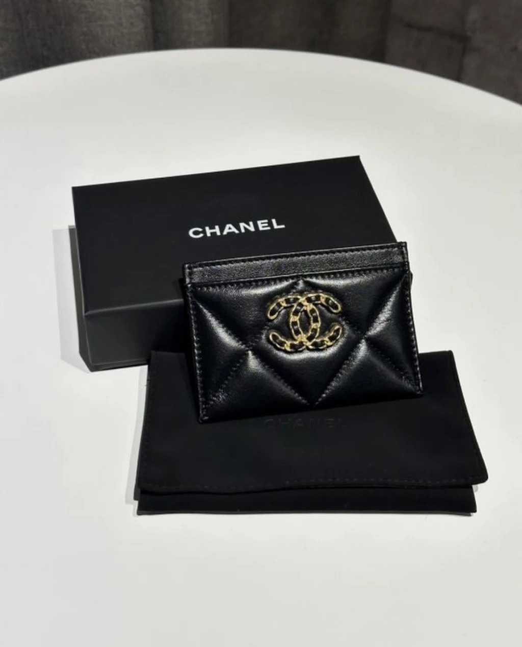 Chanel 19 卡夾