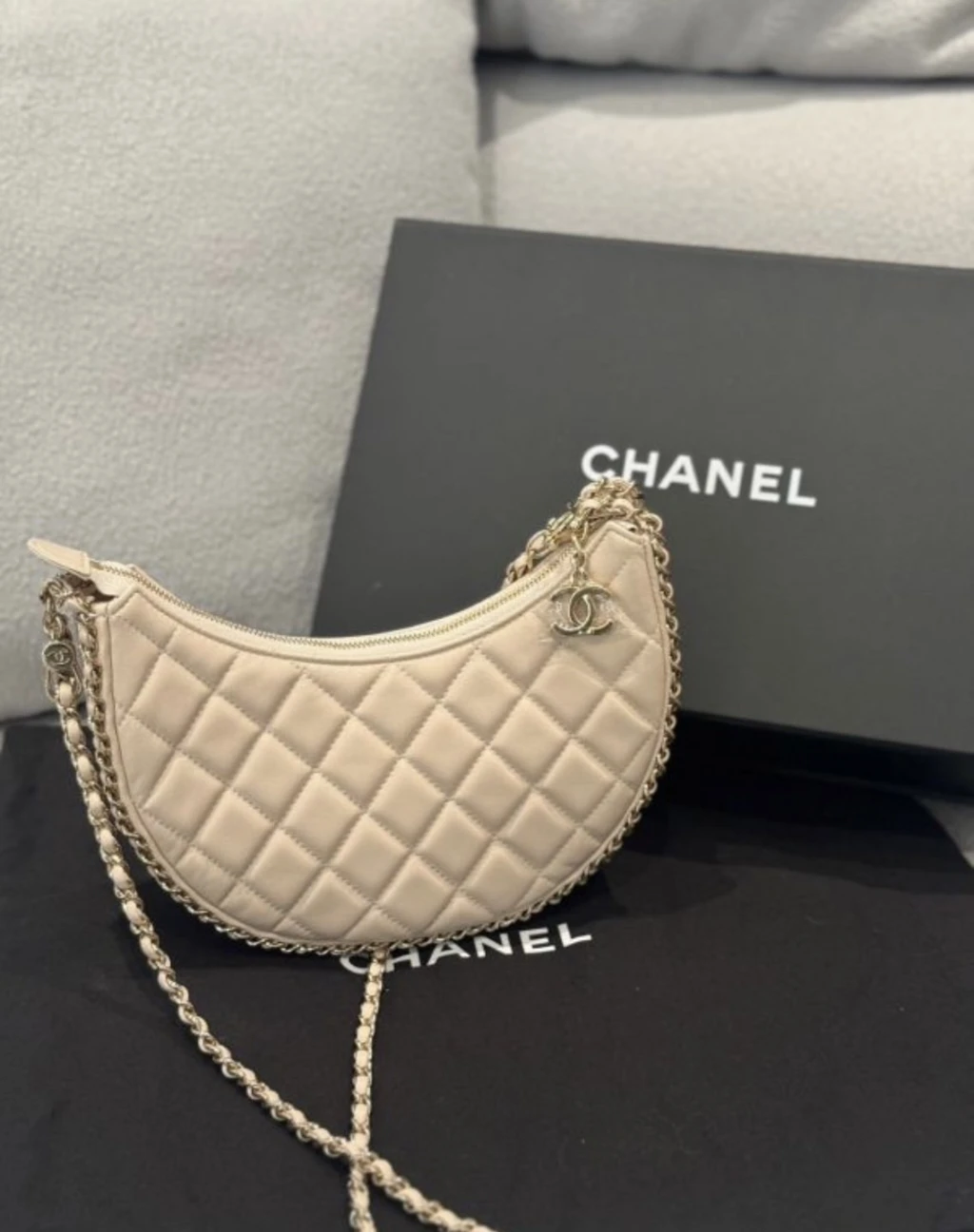 Chanel 月亮包