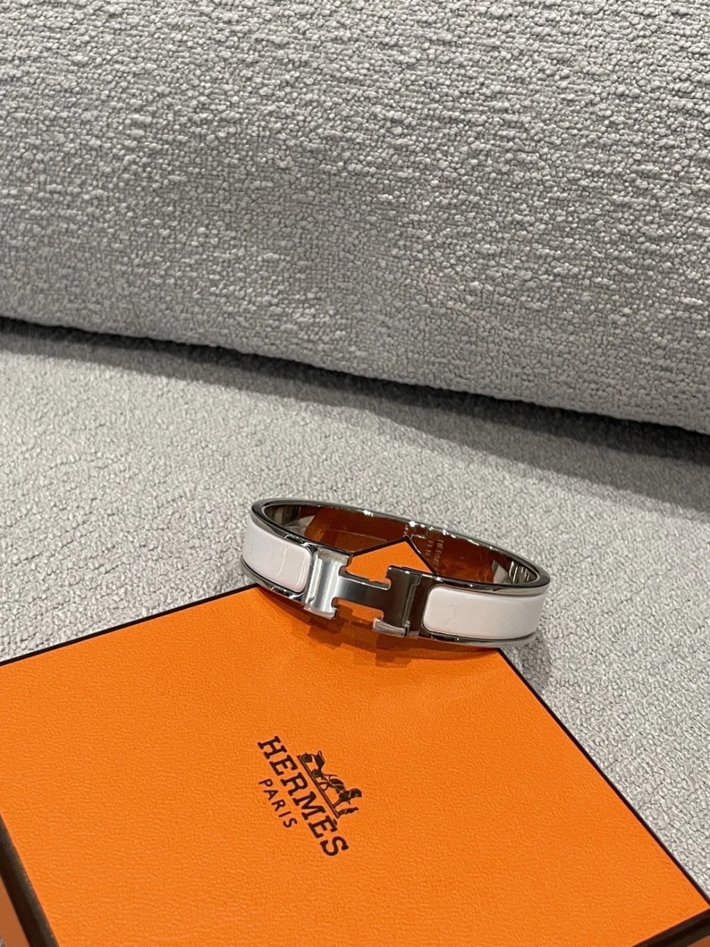 Hermes H 手環 奶油白