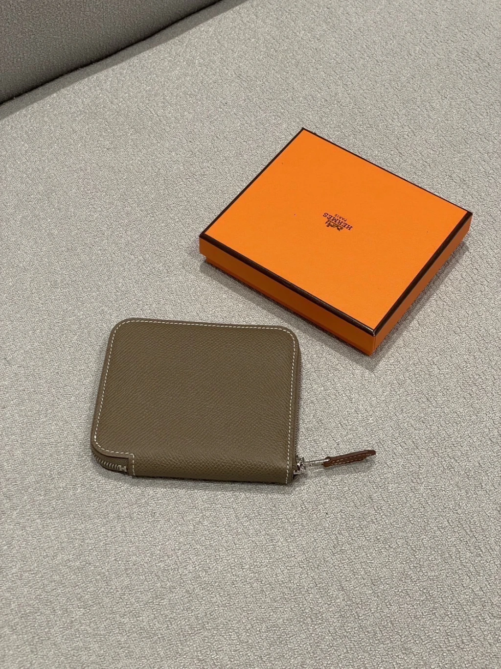 Hermes 拉鍊錢包