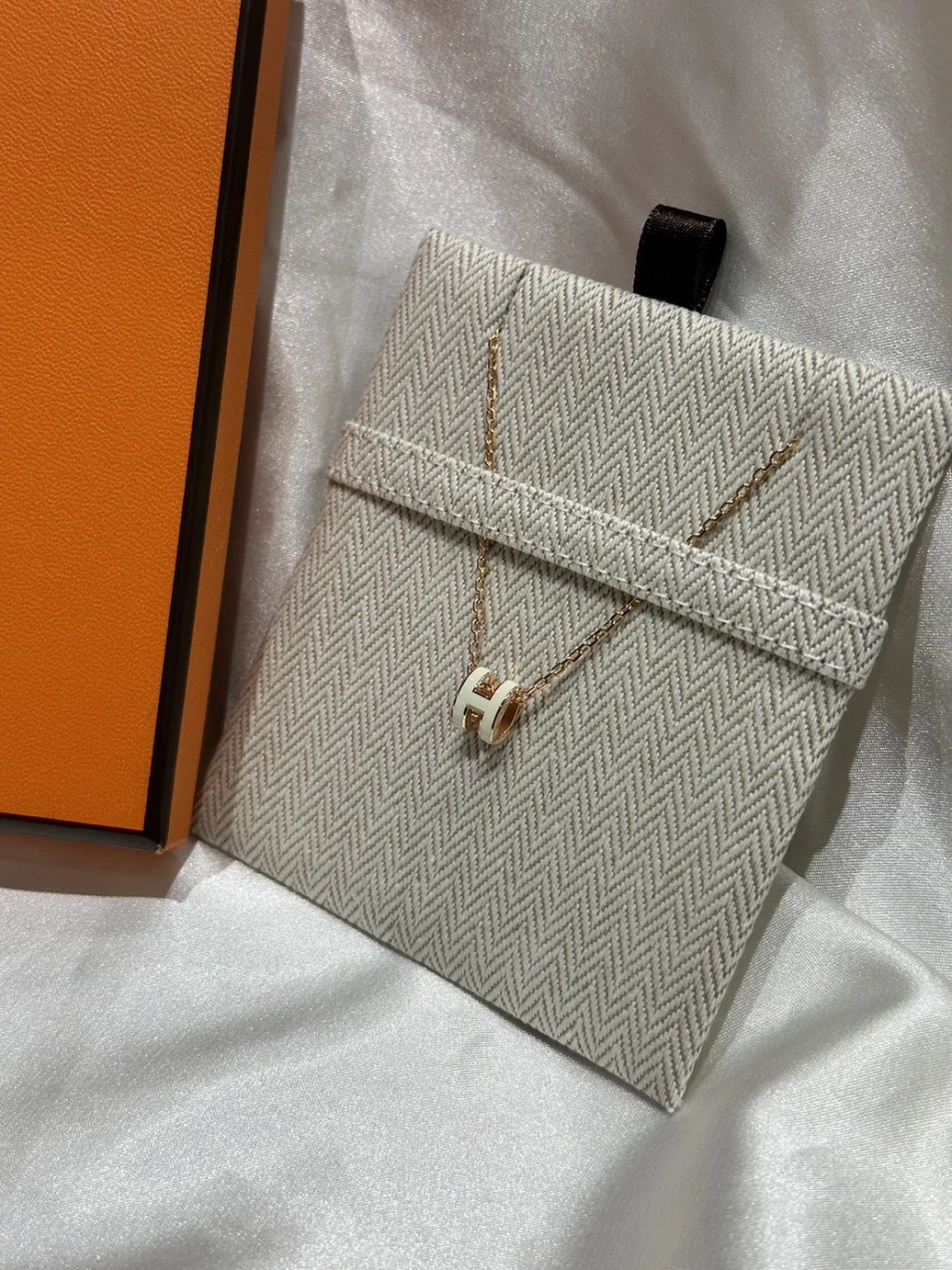 Hermes mini pop H奶白項鍊