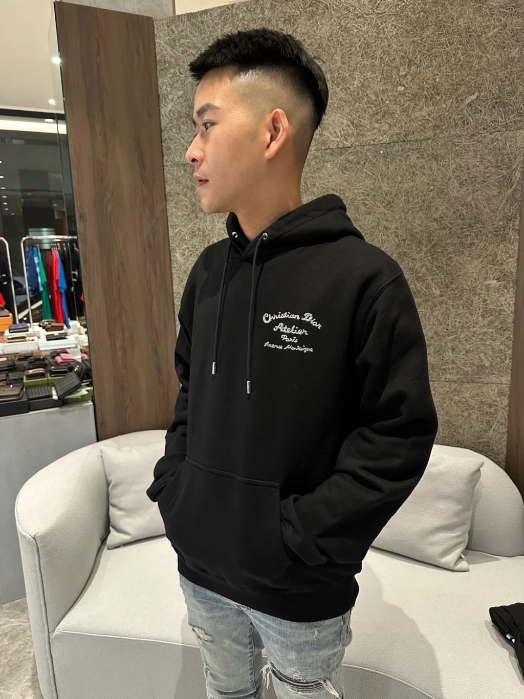 Dior 黑 背後字母帽T