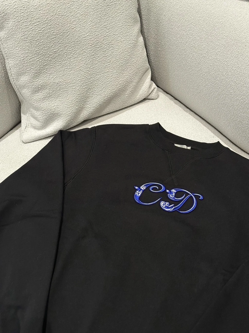 Dior x Kenny scharf精靈 大學踢