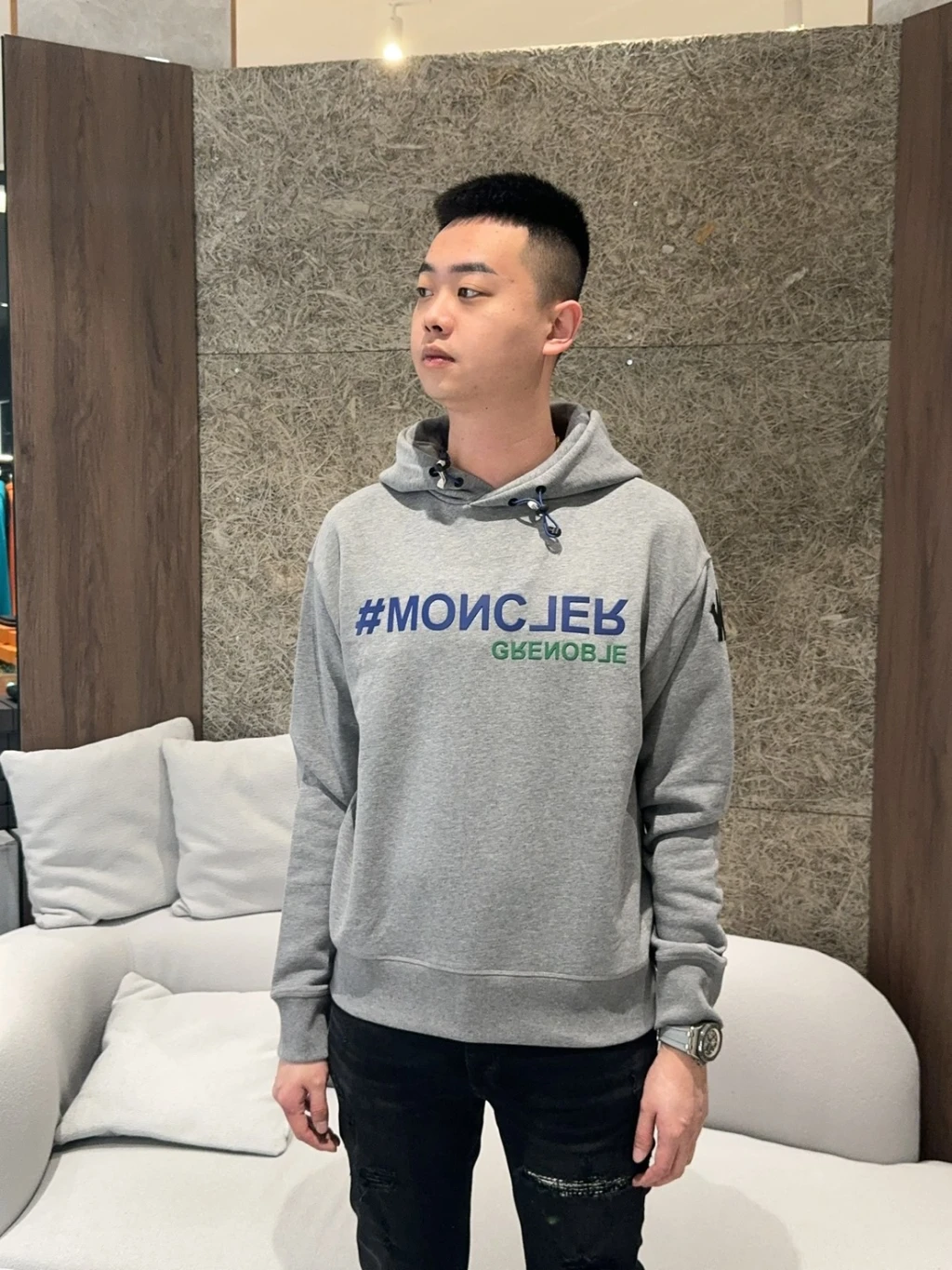 Moncler 字母款 帽T 灰