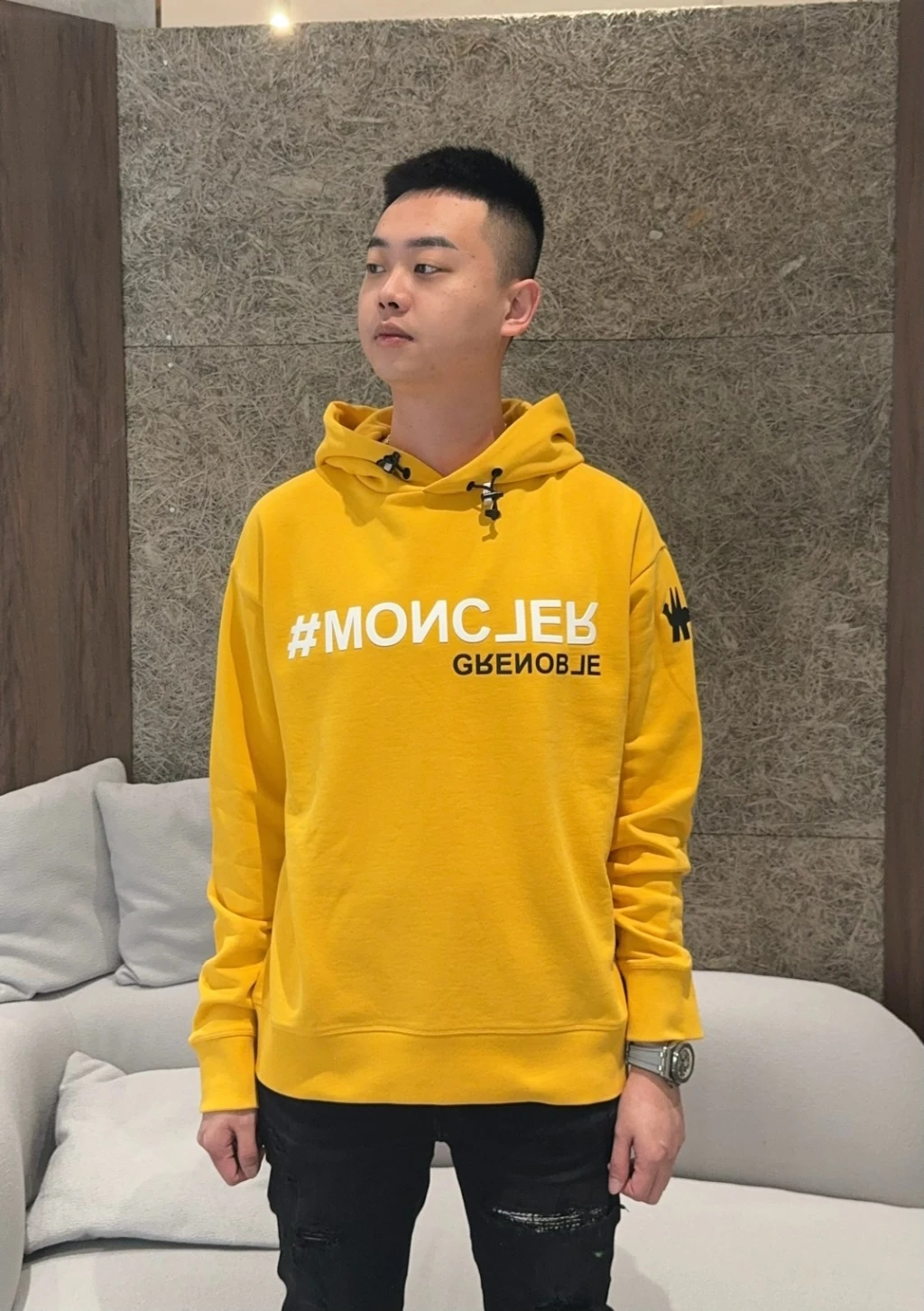 Moncler 字母款 帽T 黃