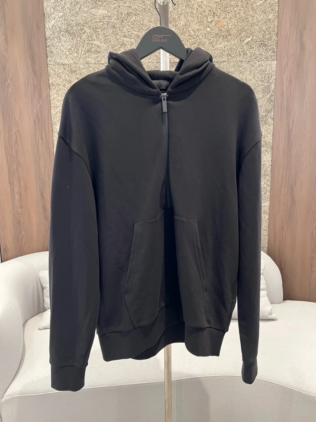Moncler 素面 帽邊字母logo 黑帽踢