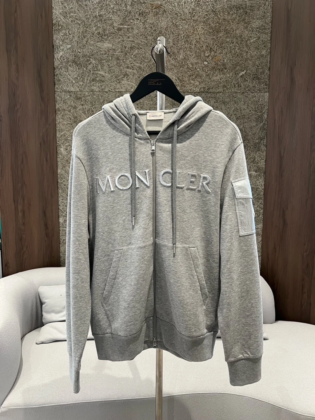 Moncler 外套 灰