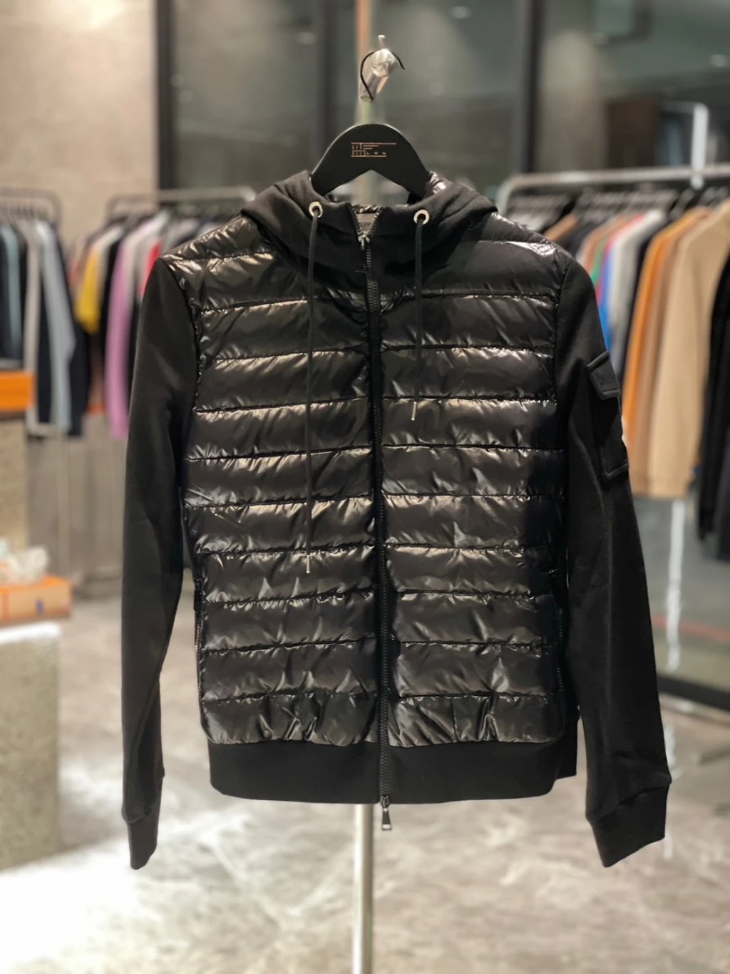 Moncler 拼接羽絨外套 黑