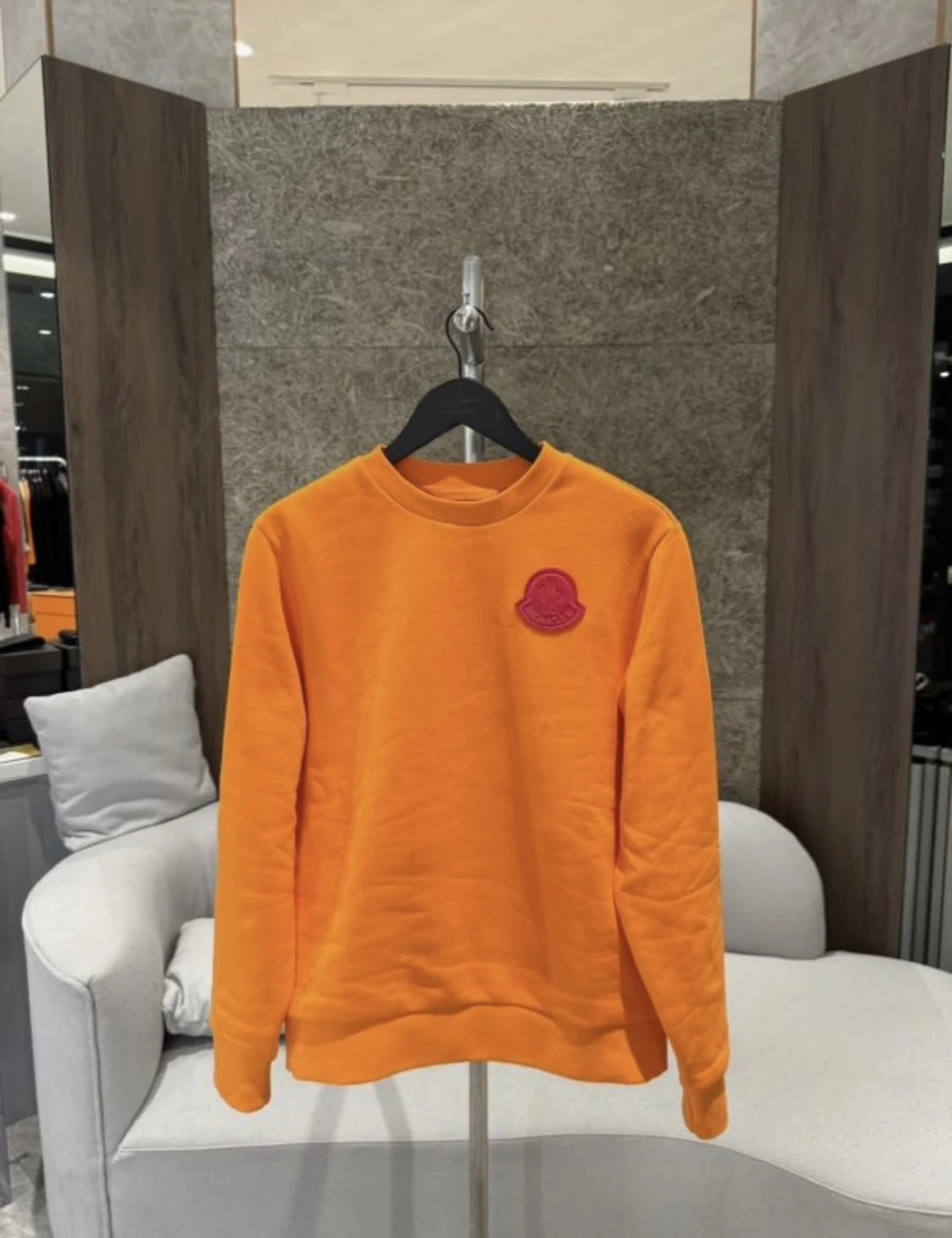 Moncler 小標 正橘色 大學T