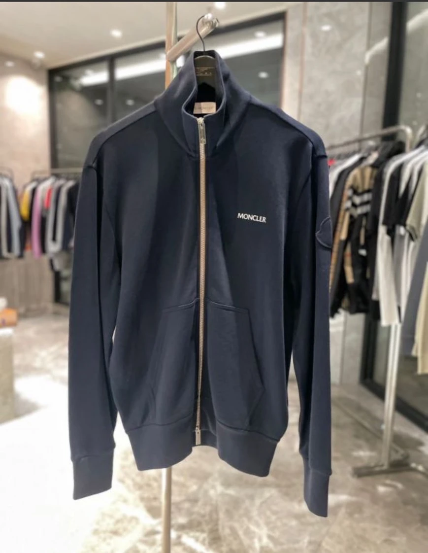 Moncler 立領外套