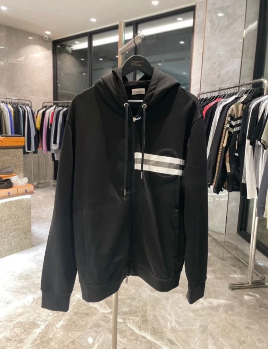 Moncler 外套