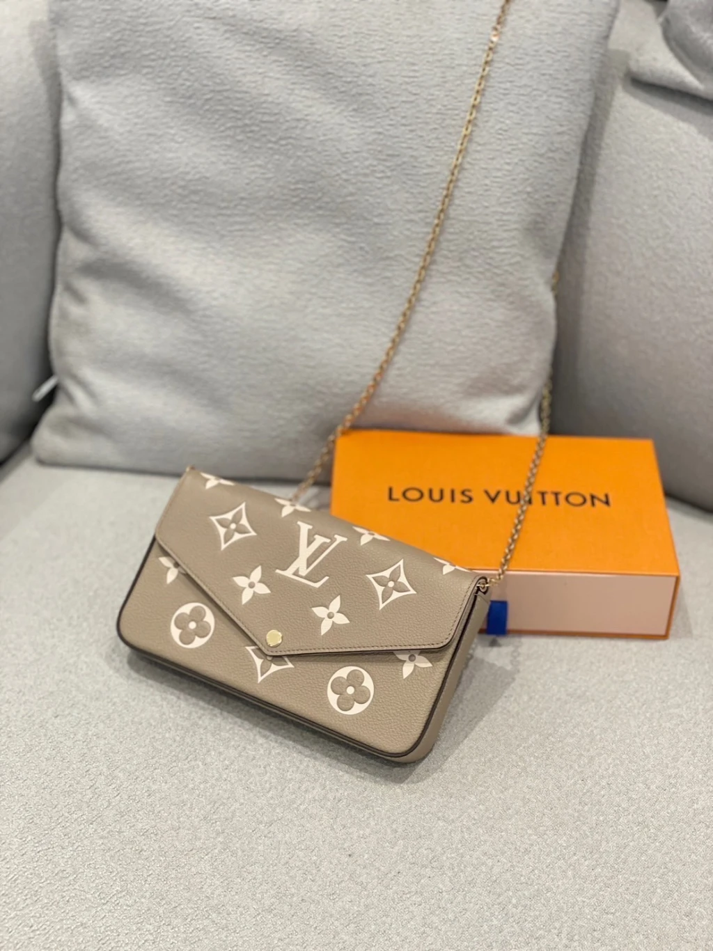 LV 斑鳩奶油配色 三合一