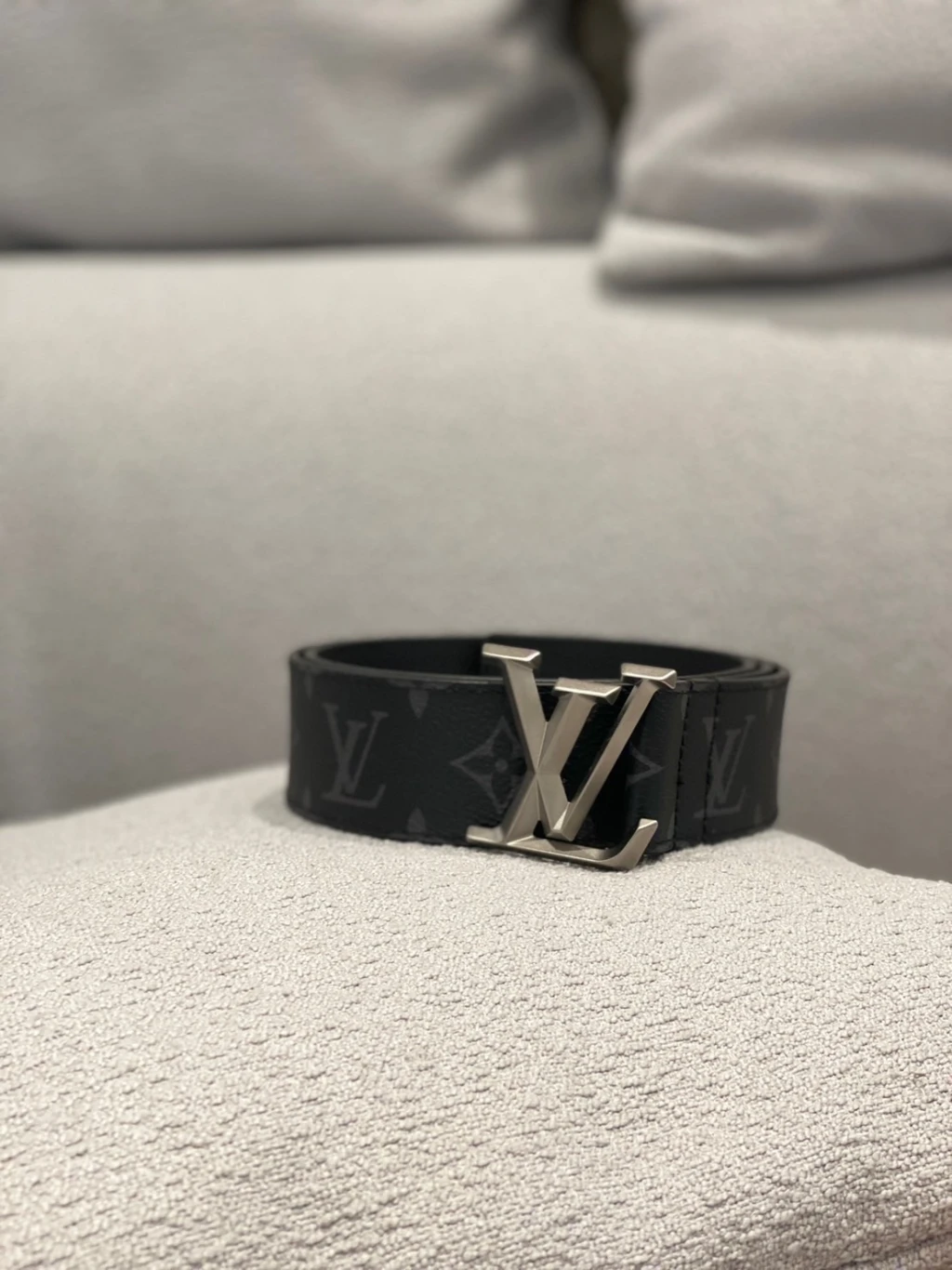 LV 立體銀扣老花皮帶