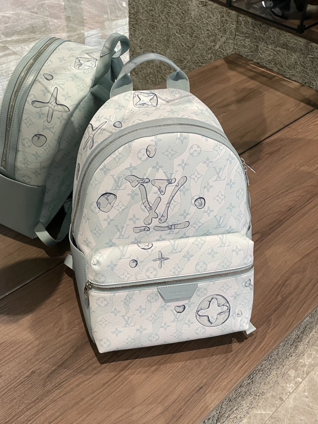 LV 水波紋後背包(斷貨)