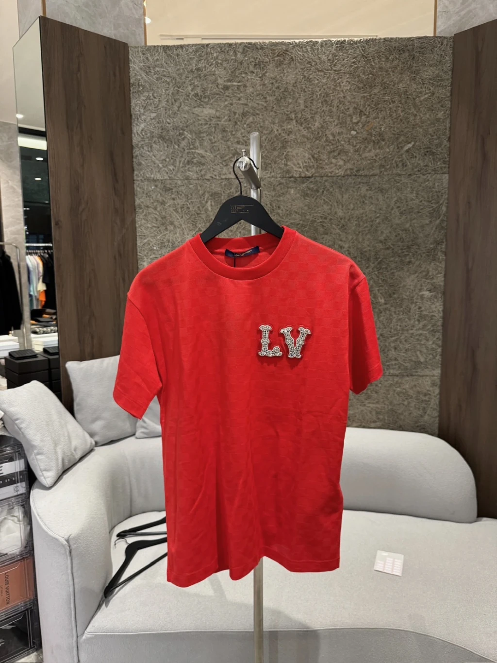 LV 刺繡棉質珠皮布 T 恤