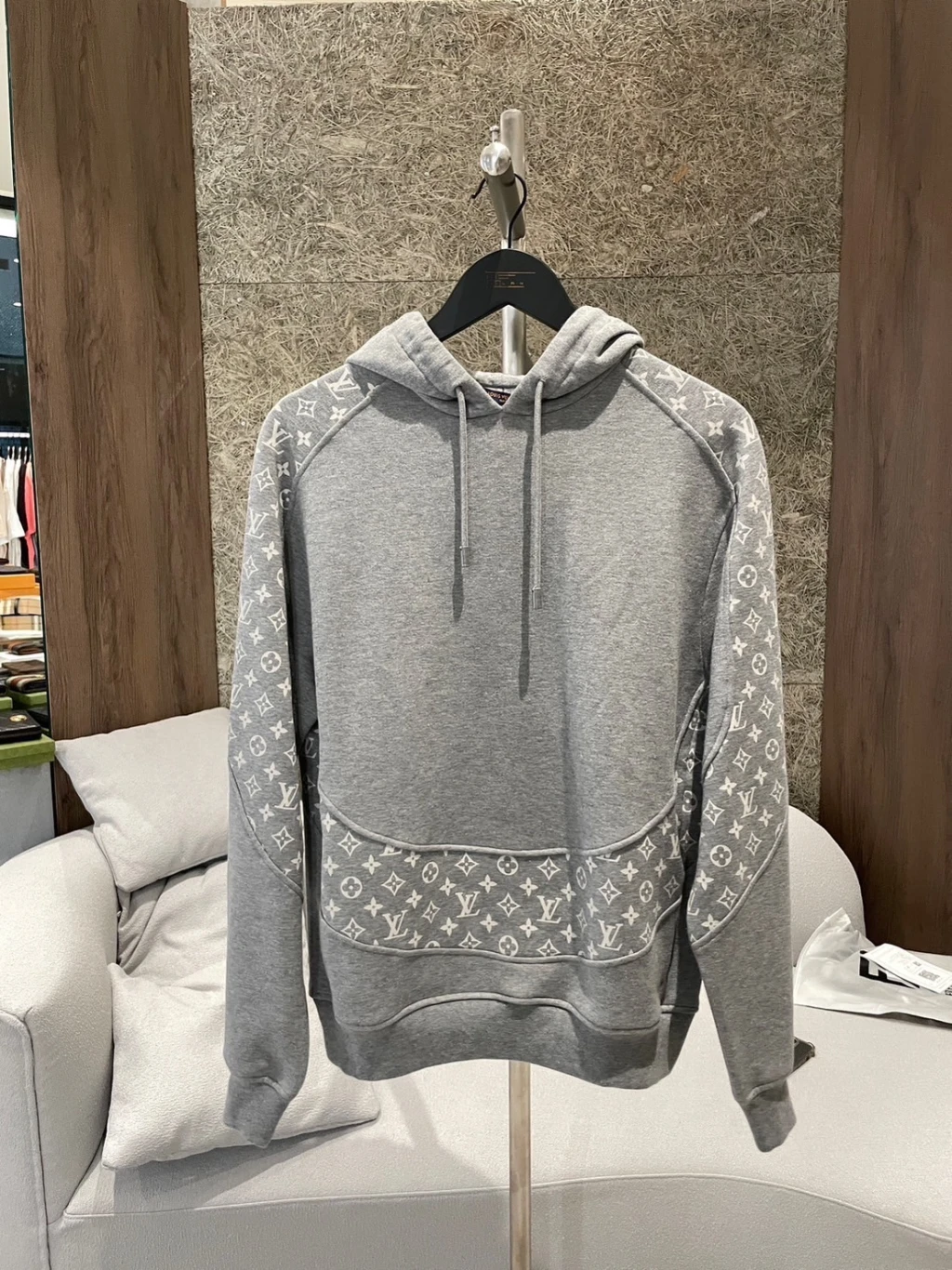 LV 拼接灰老花 帽T