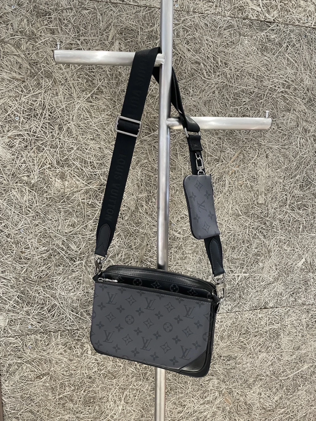 LV 三合一黑老花 斜背包