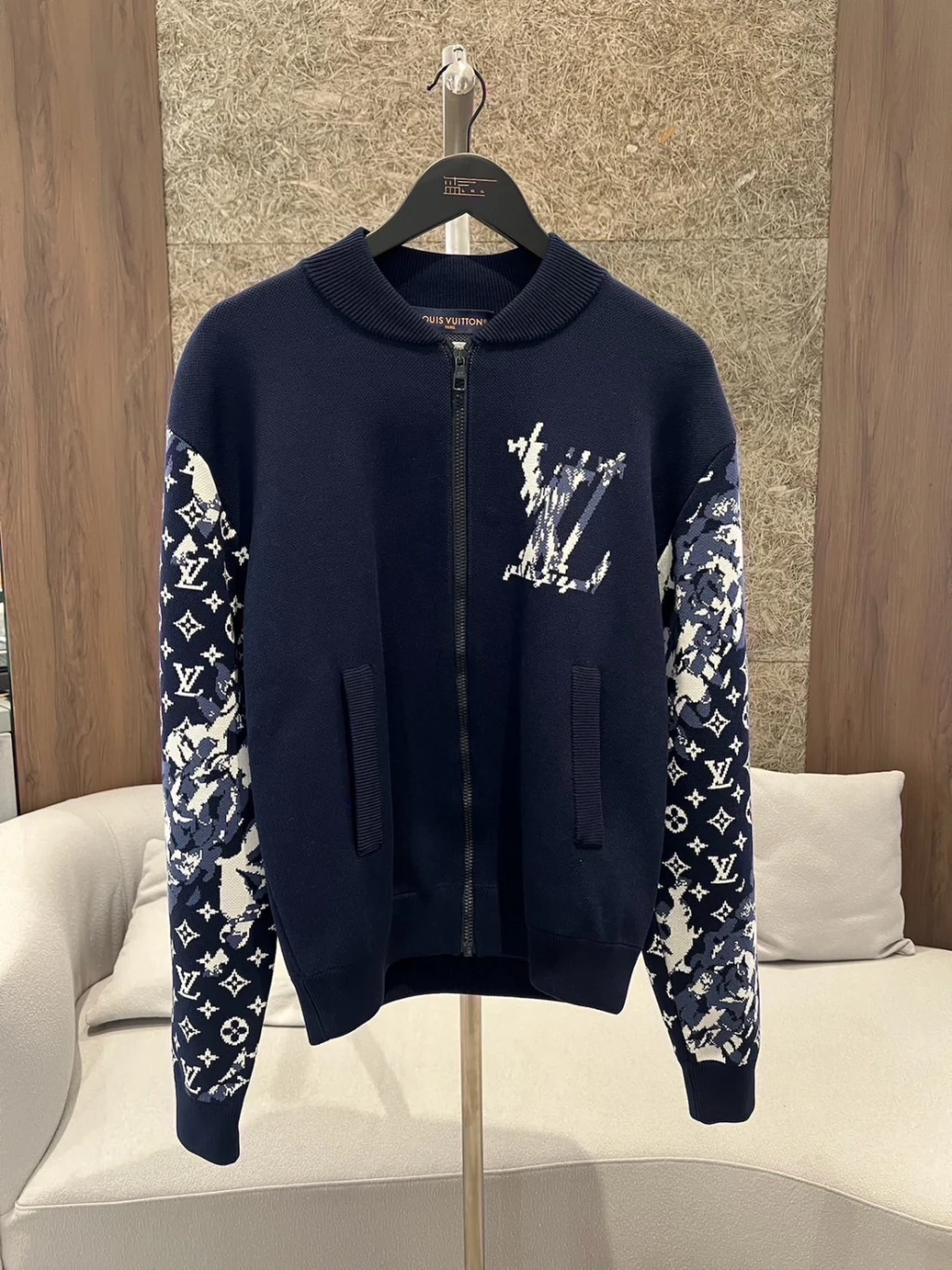 LV 雙袖老花 棉外套(斷貨)