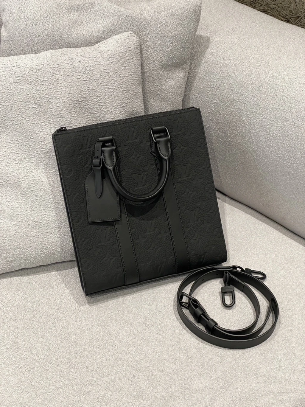 LV Sac Plat Cross
