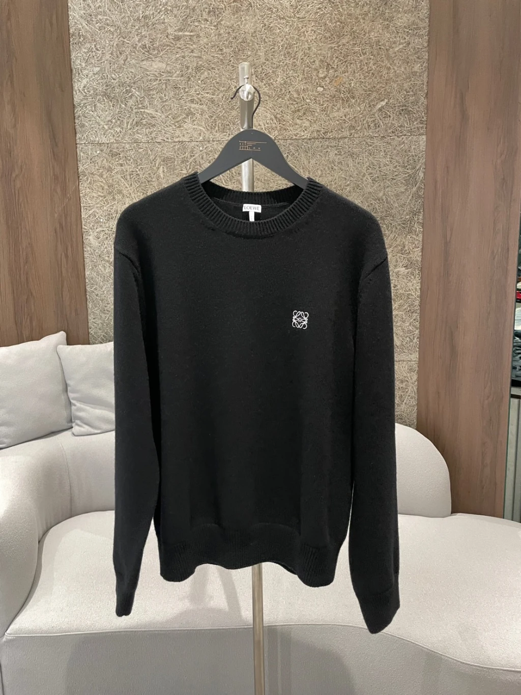 Loewe 小刺繡 Logo 毛衣