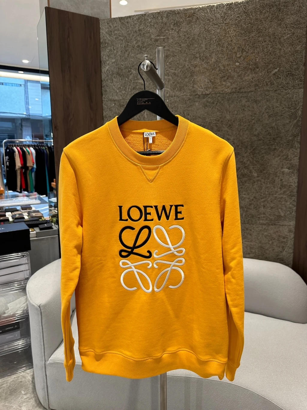 Loewe 大圖刺繡 橘黃色