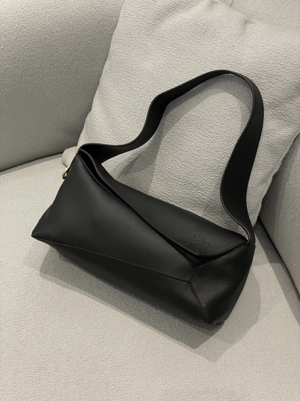 Loewe 單肩包