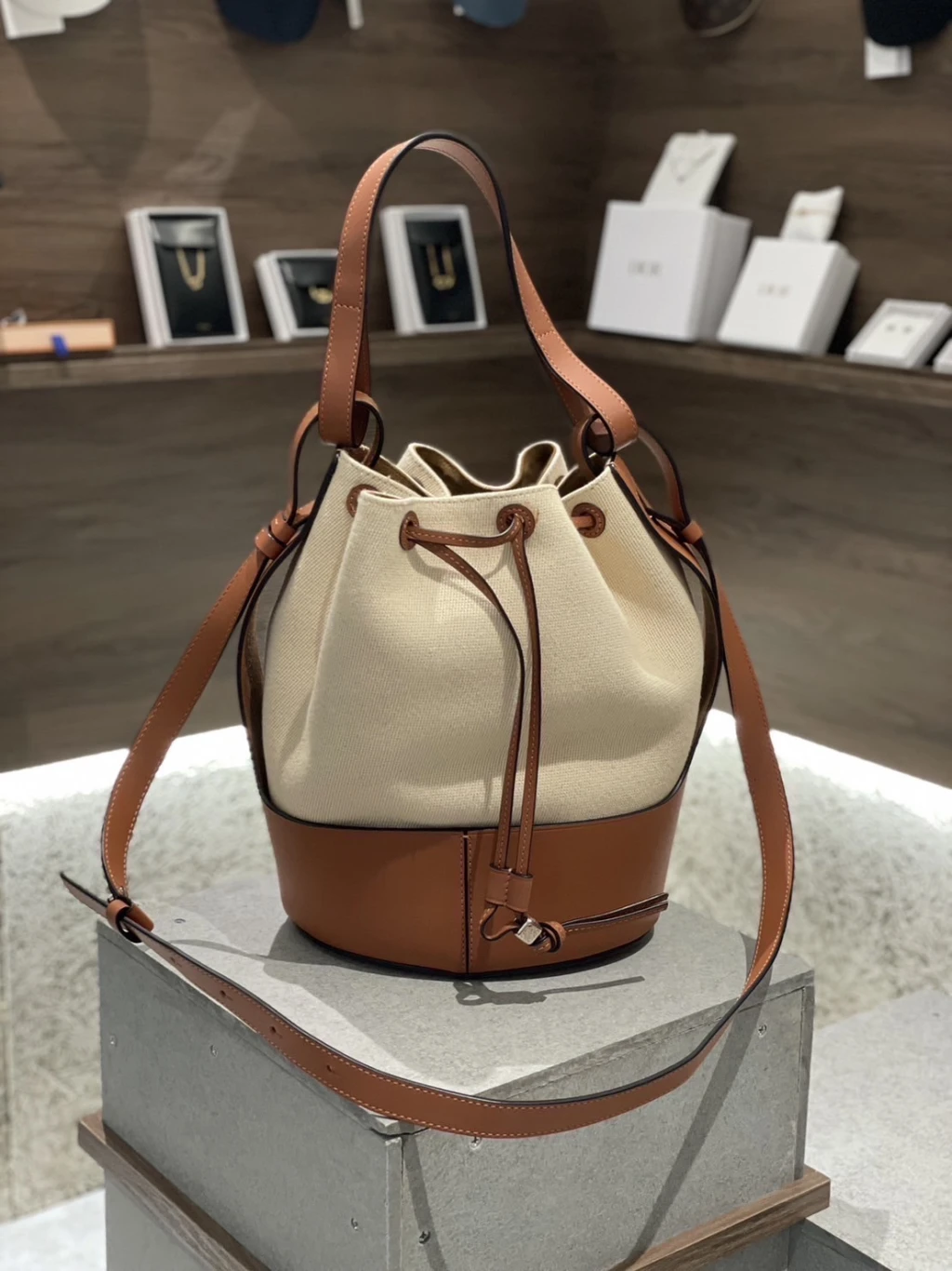 Loewe 氣球包