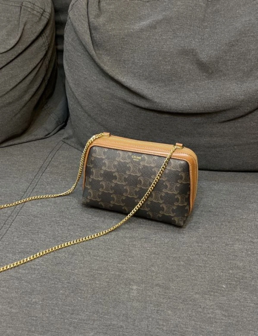 Celine 老花滿版背殼包