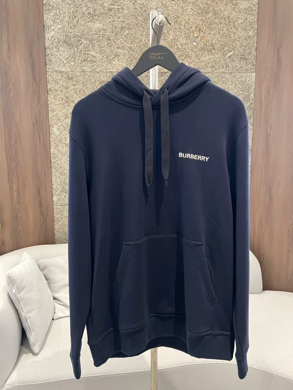 Burberry 帽T 大TB刺繡