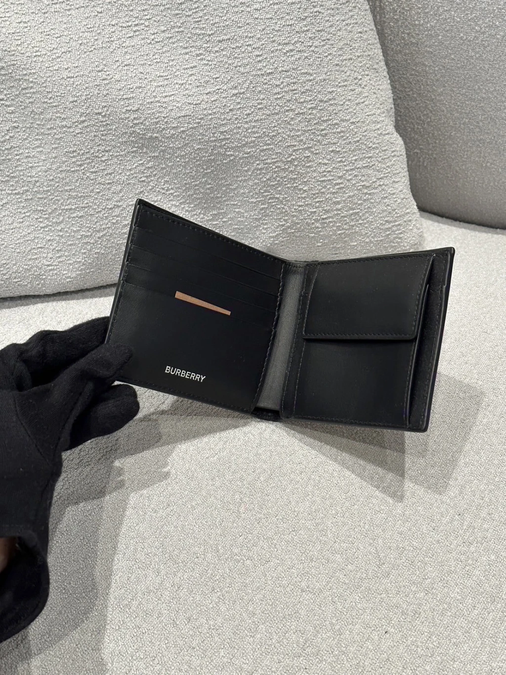 Burberry 格紋對開短夾