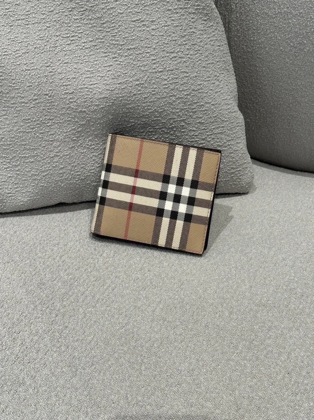 Burberry 格紋對開短夾