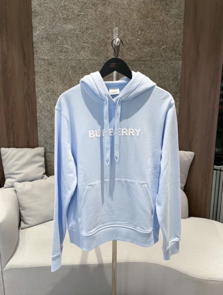 Burberry 寳寳藍 帽T