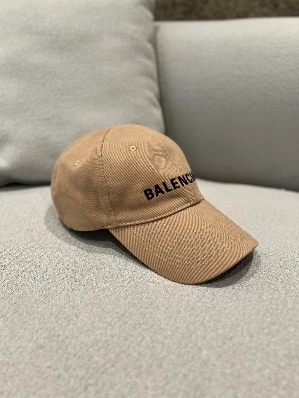 Balenciaga 卡其 棒球帽