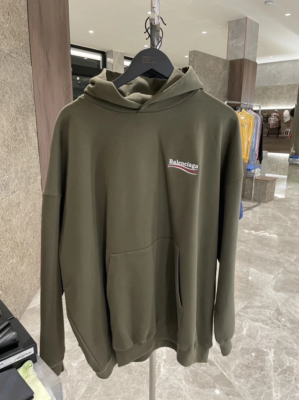 Balenciaga 軍綠 帽T