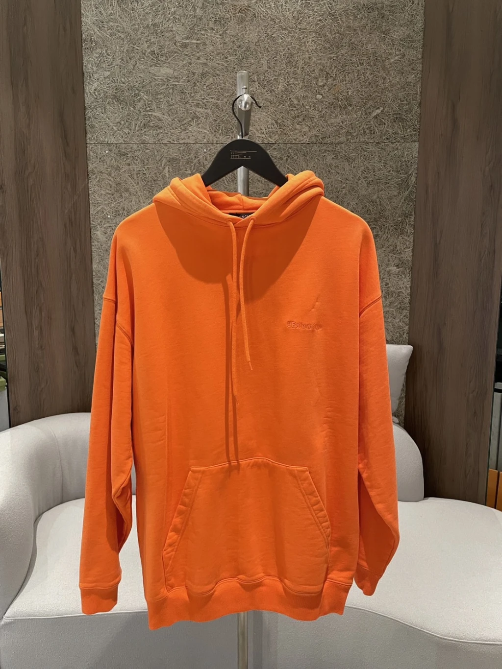 Balenciaga 小刺繡 帽T